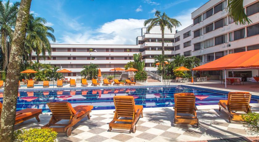 Отель Hotel del Llano