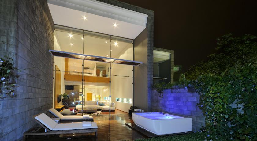 Отель AcquaSanta Lofts Hotel