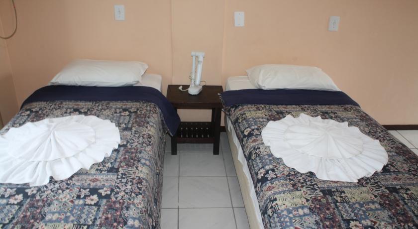 Отель Bombinhas Hotel
