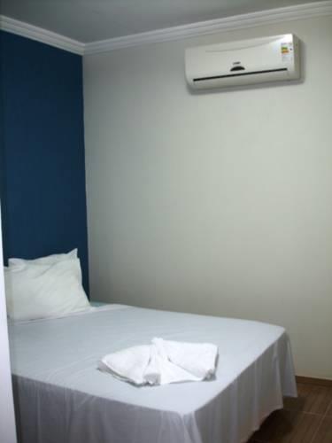 Отель Suites Carioca