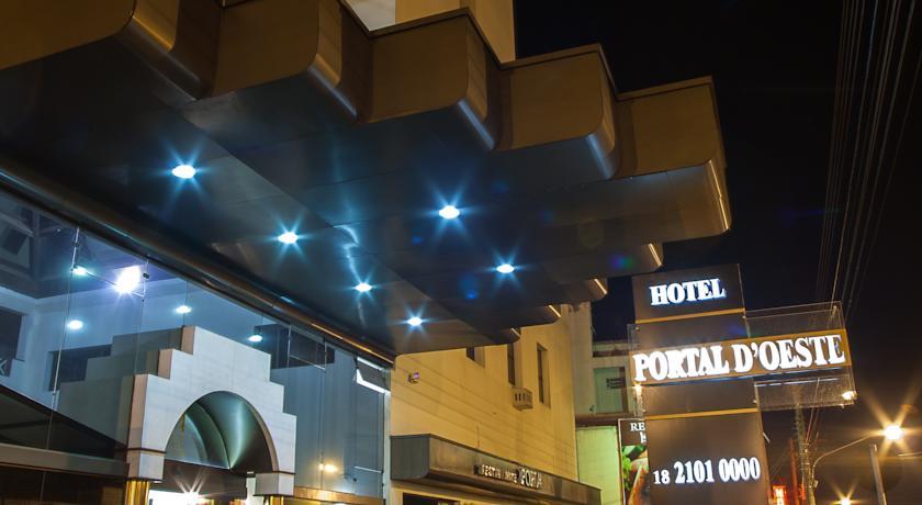 Отель Hotel Portal D'Oeste