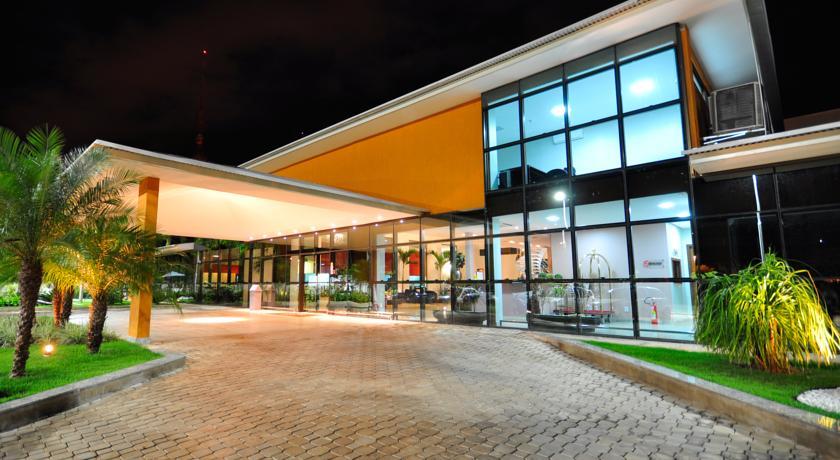 Отель Hotel Girassol Plaza