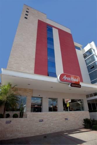 Отель Arco Hotel Premium Piracicaba