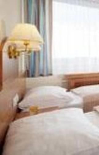 Отель Hotel Cernigov