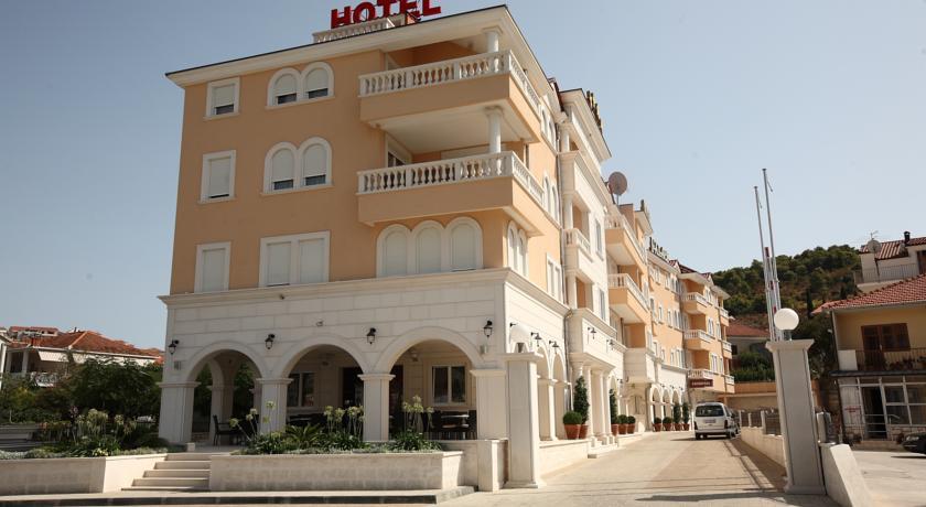 Отель Hotel Trogir Palace
