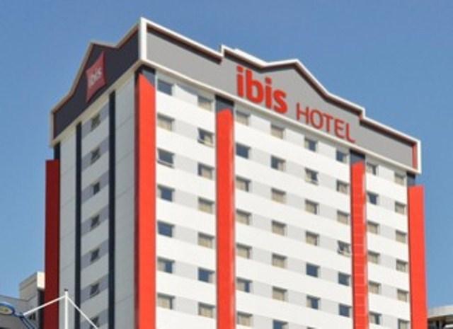 Отель Ibis Vitoria Praia do Canto
