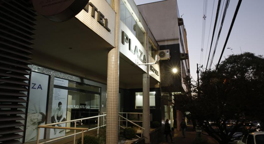 Отель Hotel Plaza