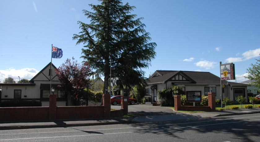 Отель Clansman Motor Lodge