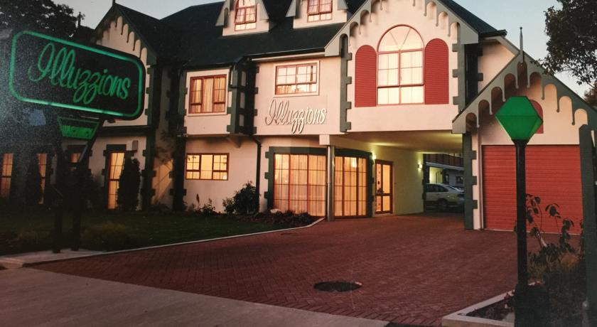 Отель Illuzzions Motel