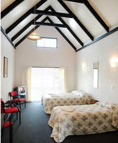Отель Burwood Manor