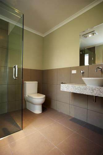 Отель Orchid Grove Country Lodge