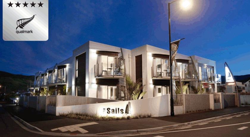 The Sails Nelson