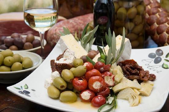 Мини-отель Amuri Estate Retreat & Olive Grove