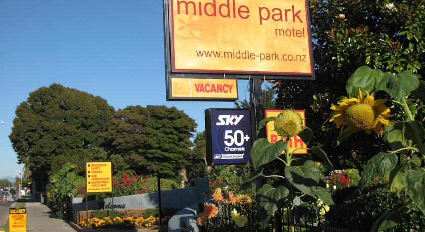 Отель Middle Park Motel