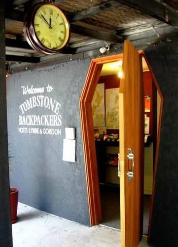Хостел Tombstone Backpackers