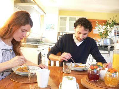 Мини-отель Brook House B&B