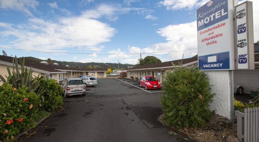 Отель Kensington Motel