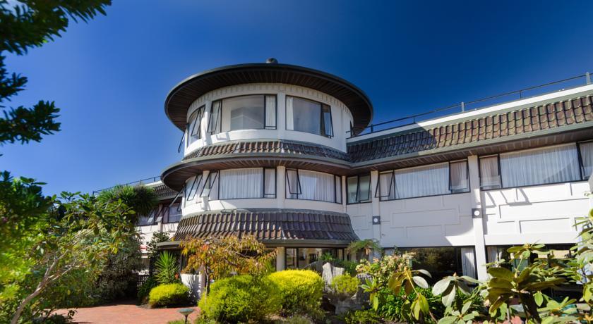 Отель Aloha Lodge Beachside Accommodation