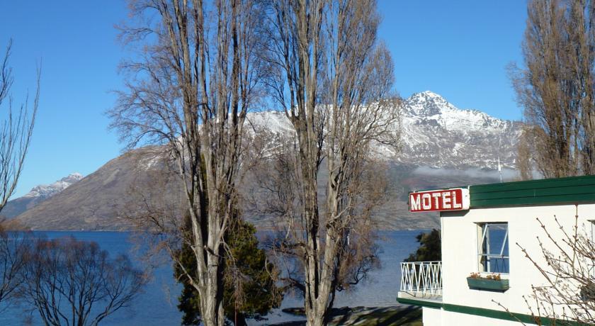 Lakeside Motel
