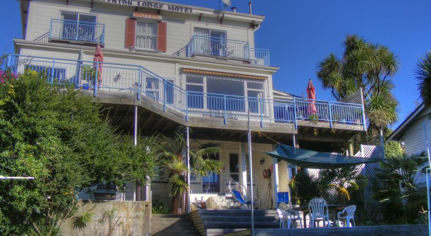 Отель Lynton Lodge Motel