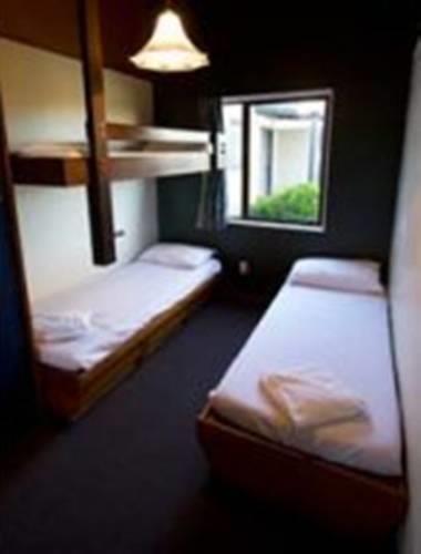 Отель Hastings TOP 10 Holiday Park