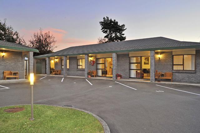 Отель Avenue Motel Palmerston North