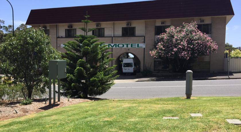 Tollgate Motel