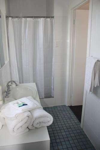 Отель Brunswick Sails Motor Inn