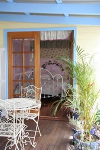 Мини-отель Chamomile Bed & Breakfast