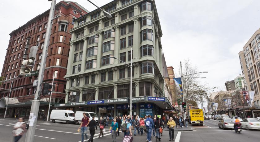 790 on George Backpackers
