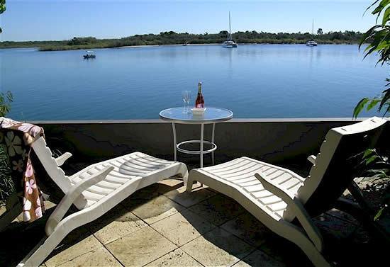 Апартаменты Noosa Shores Resort
