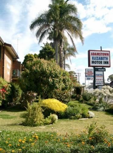 Отель Adamstown Elizabeth Motor Inn