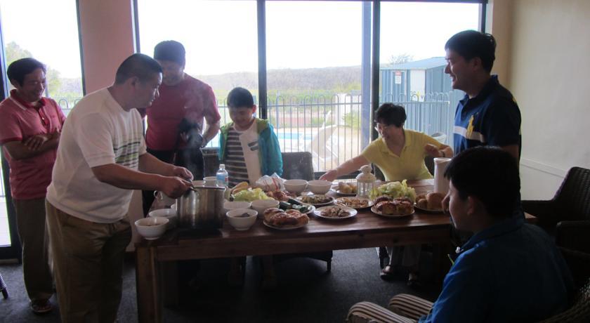 Отель Surfpoint Resort