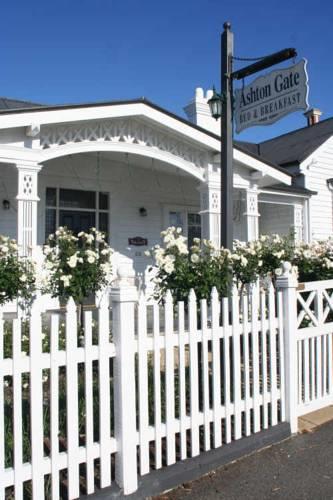 Гостевой дом Ashton Gate Guest House