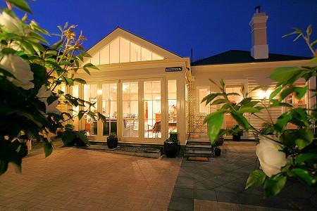 Мини-отель Kurrajong House Bed and Breakfast Launceston