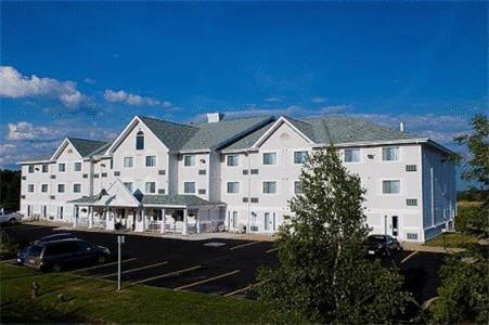 Отель Travelodge Suites Moncton