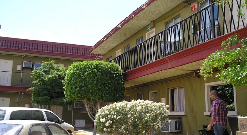 Отель Motel Las Fuentes