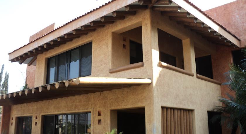 Casa Naranja