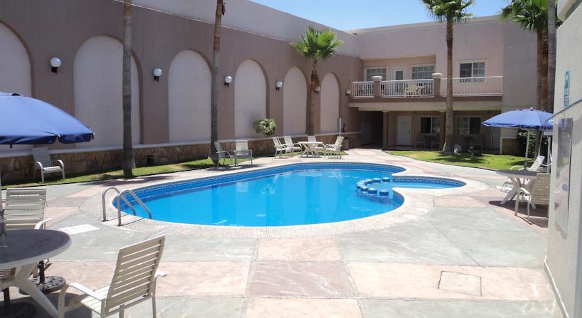 Отель Hotel Santiago Plaza