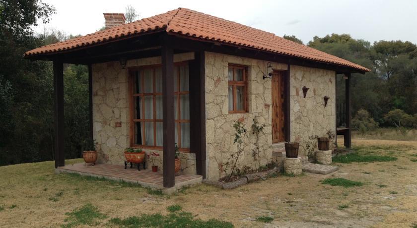 Отель Valle Escondido Cabanas