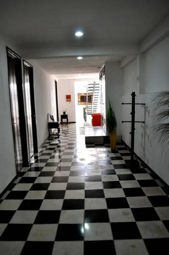 Отель Hotel White