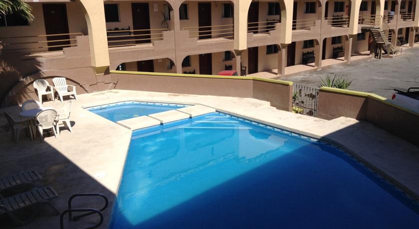 Отель Hotel Senorial