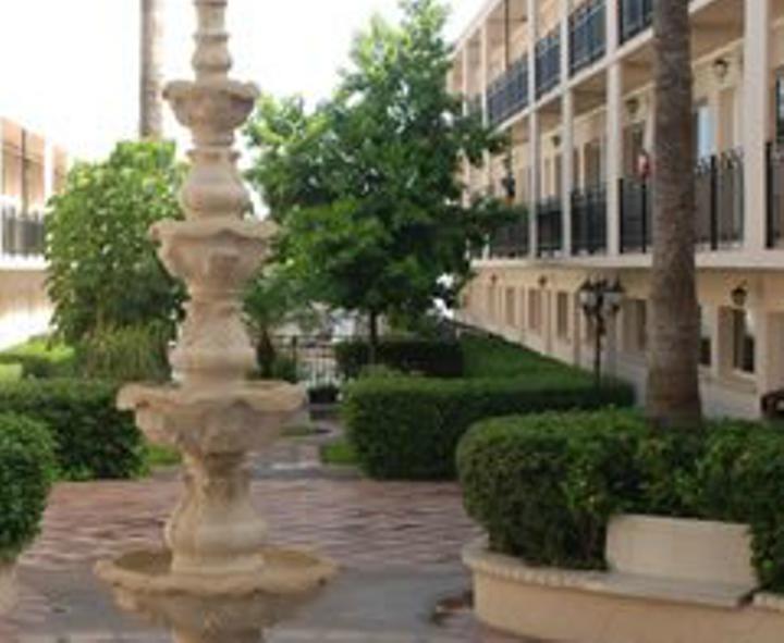 Отель Hotel El Camino Inn & Suites