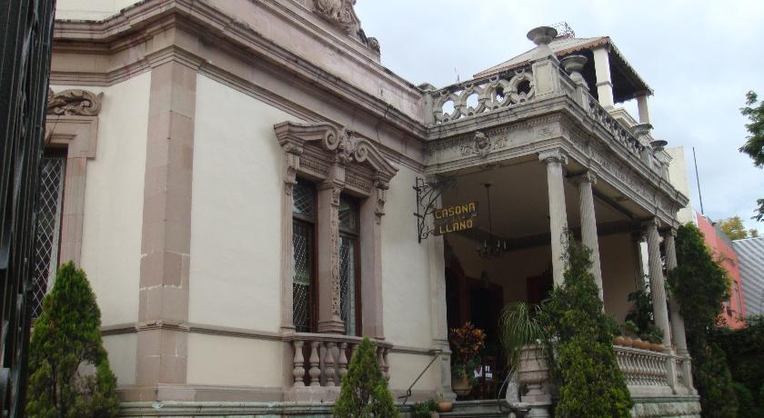 Отель Hotel La Casona del Llano
