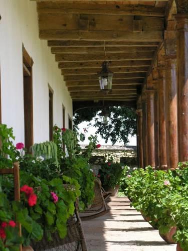 Отель Parador-Museo Santa Maria
