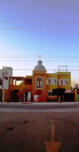 Отель Hotel Angra