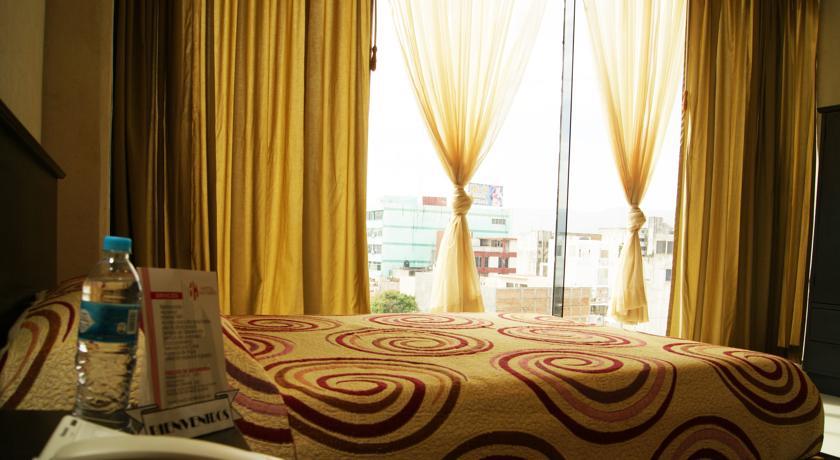 Отель Hotel Madrid
