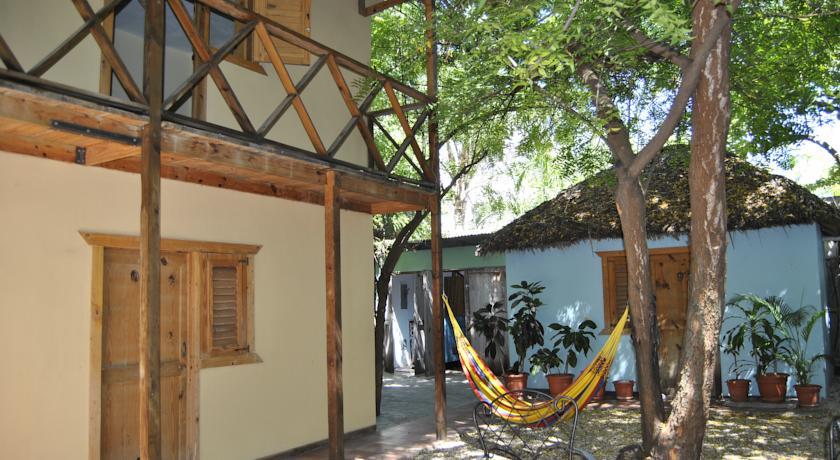 Отель Hotel Loro Tuerto