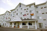 Отель Lakeview Inns & Suites