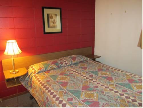 Отель Caravan Motel